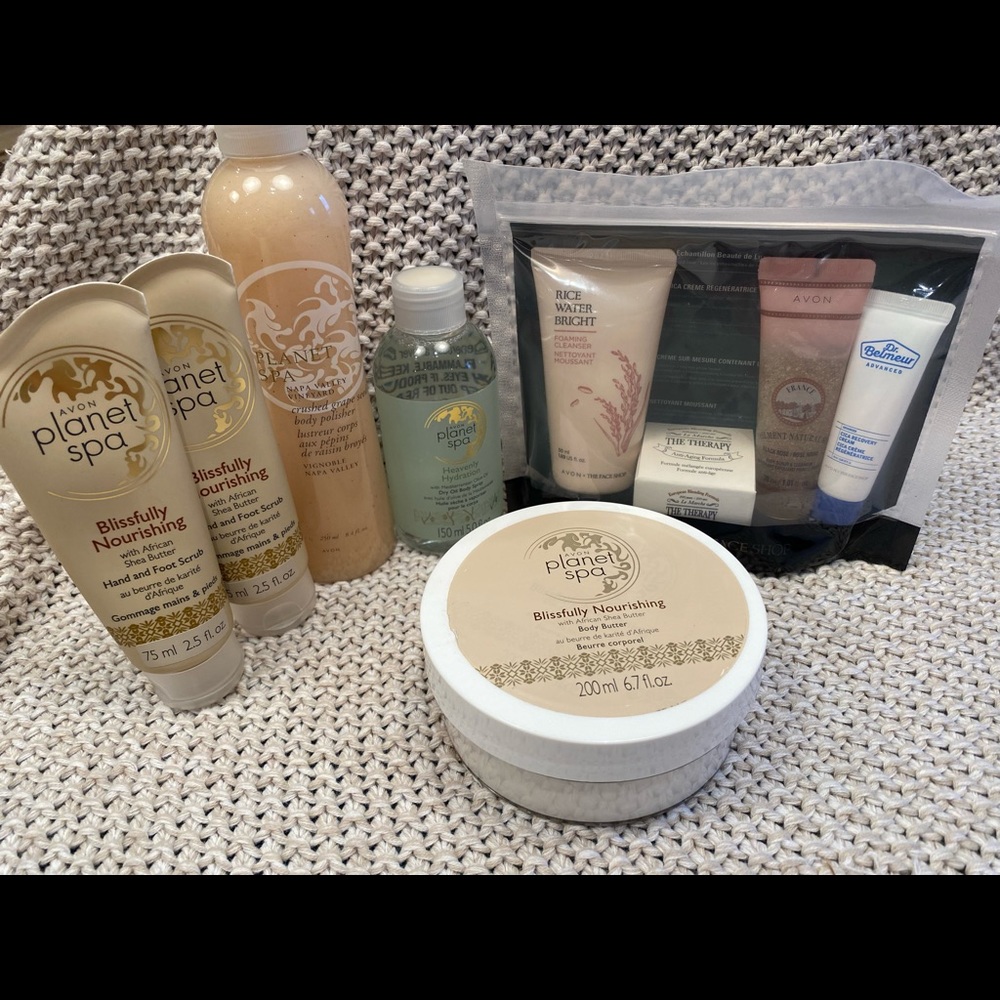 Avon beauty bundle